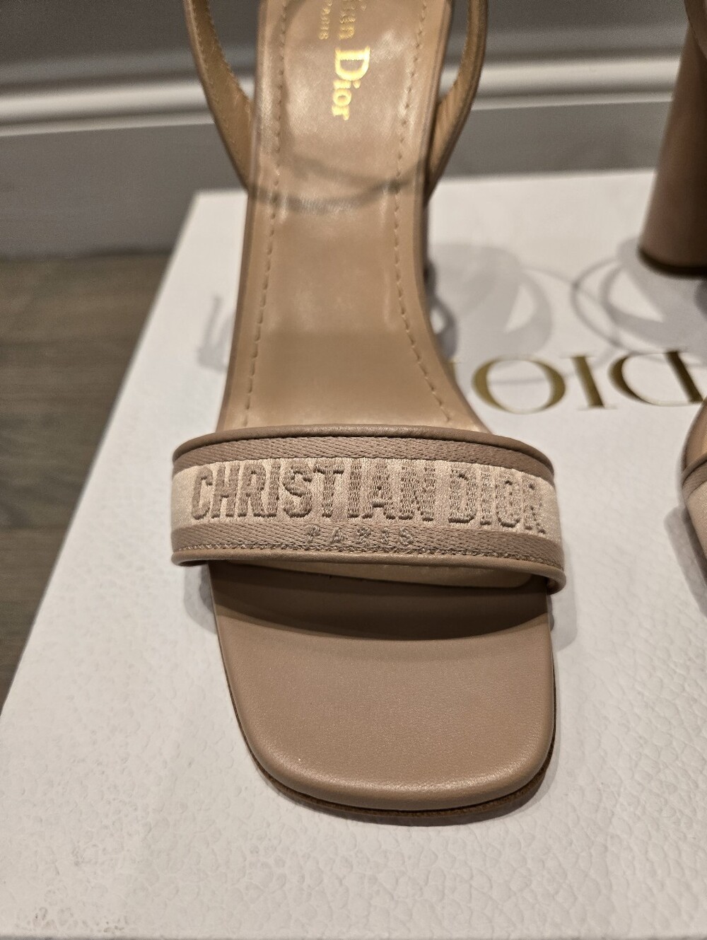 $1,295 Dior Dway Logo Satin Leather Heeled Sandals Beige EU 40 US 9.5-10 BNIB - Picture 7 of 10